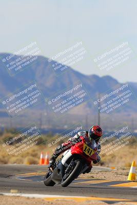 media/Dec-17-2023-CVMA (Sun) [[bf0c04832d]]/Race 2 Amateur Supersport Open/